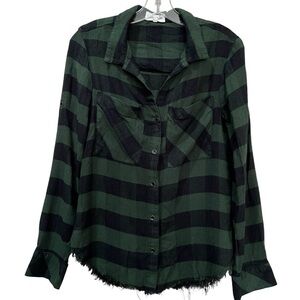 Bella Dahl Small Green Black Plaid Long Sleeve Raw Hem Button Down Shirt R5